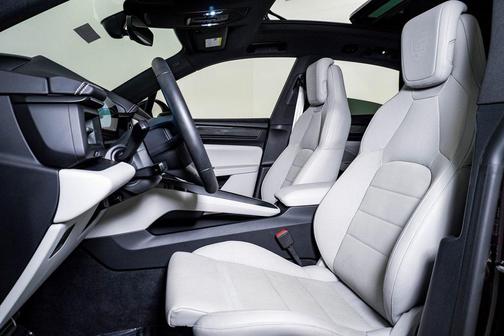 2025 Porsche Macan 4