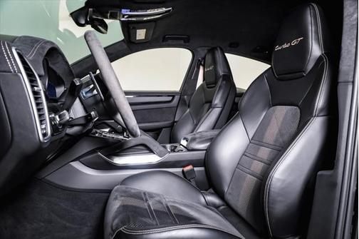 2023 Porsche Cayenne Turbo GT