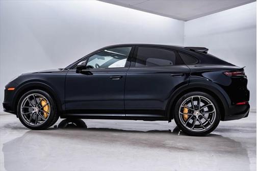 2023 Porsche Cayenne Turbo GT