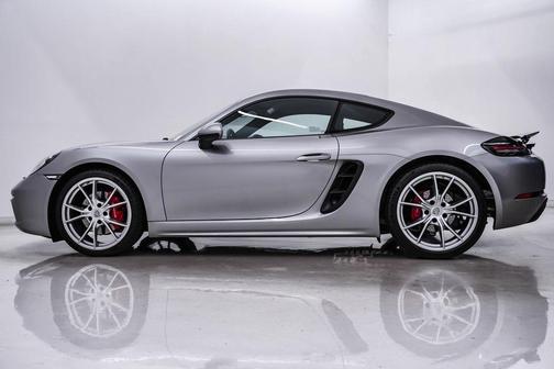 2025 Porsche 718 Cayman T