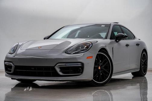 2023 Porsche Panamera 4 Platinum Edition