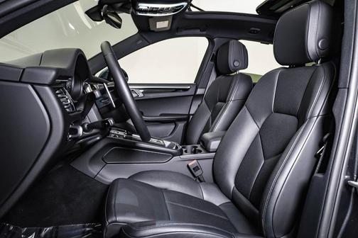 2023 Porsche Macan **PORSCHE CERTIFIED**