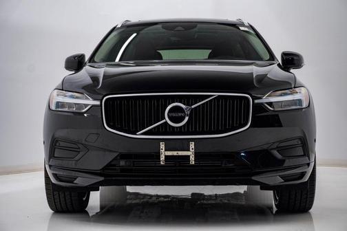 Onyx Black Metallic 2019 Volvo XC60 T6 Momentum