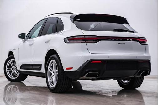 2024 Porsche Macan Base