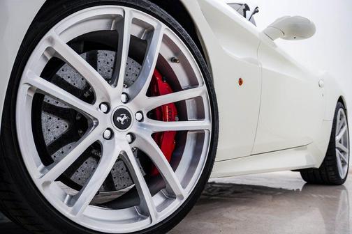 2015 Ferrari California T