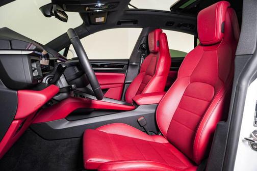 White 2025 Porsche Macan T