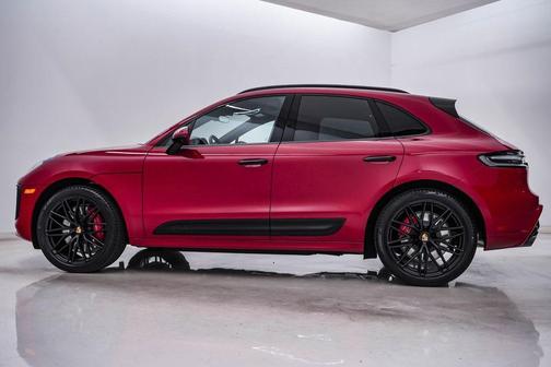 2025 Porsche Macan GTS