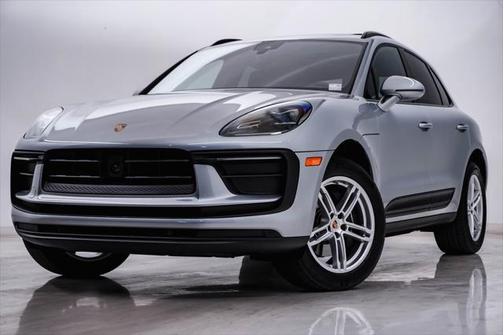 2025 Porsche Macan Base