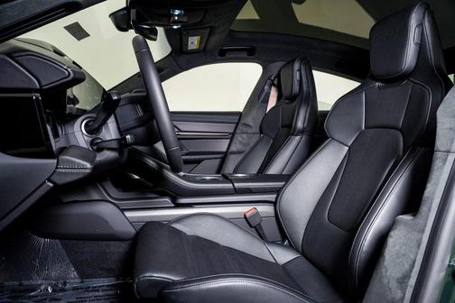 2025 Porsche Taycan Turbo S