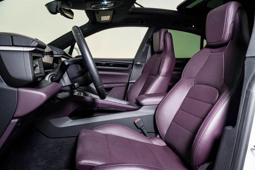 2025 Porsche Macan 4S