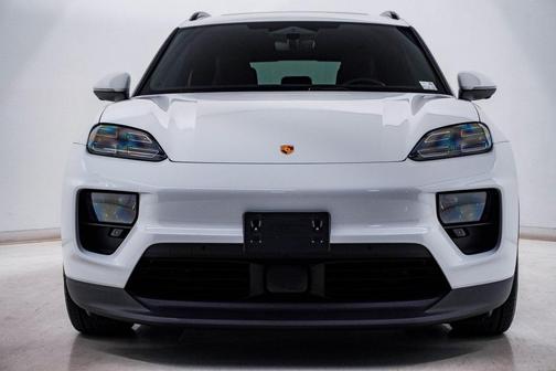 2025 Porsche Macan 4S