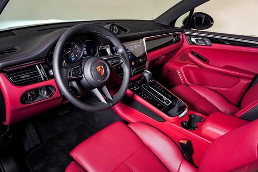 2026 Porsche Macan 