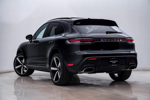 2026 Porsche Macan 