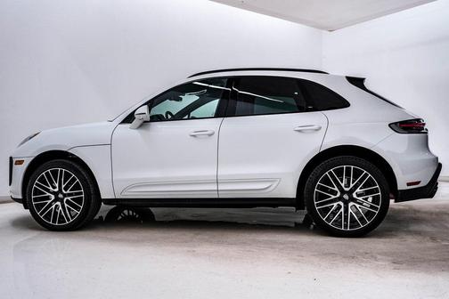 2025 Porsche Macan **PORSCHE CERTIFIED**