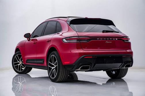 2024 Porsche Macan **PORSCHE CERTIFIED**
