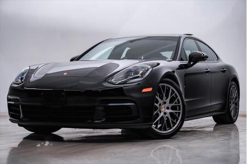 2019 Porsche Panamera 4