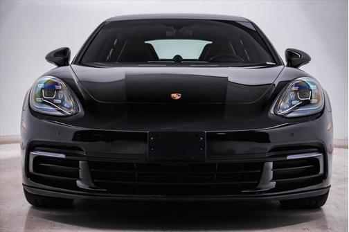 2019 Porsche Panamera 4