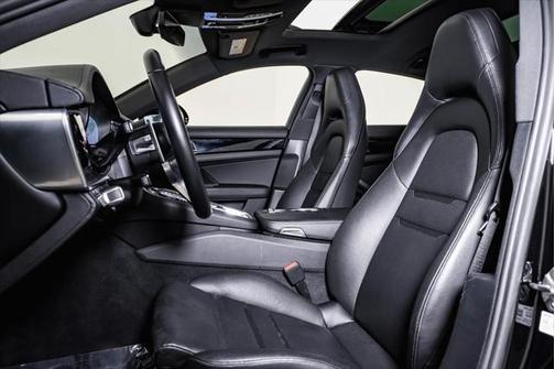 2019 Porsche Panamera 4