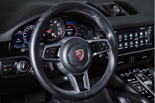 2023 Porsche Cayenne **PORSCHE CERTIFIED**