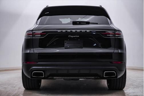 2023 Porsche Cayenne **PORSCHE CERTIFIED**