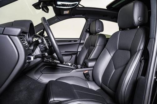 2025 Porsche Macan **PORSCHE CERTIFIED**