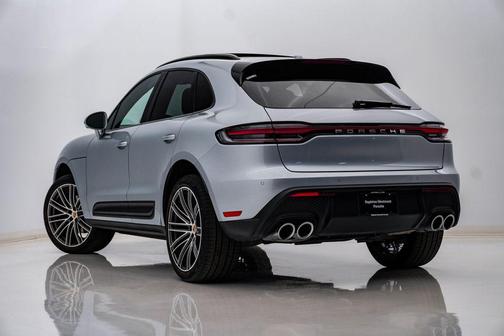 Dolomite Silver Metallic 2026 Porsche Macan T
