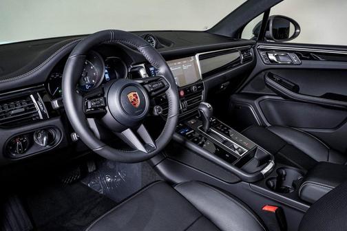 2026 Porsche Macan T
