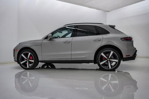 Chalk 2026 Porsche Macan Macan