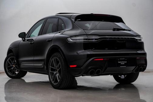 2023 Porsche Macan T