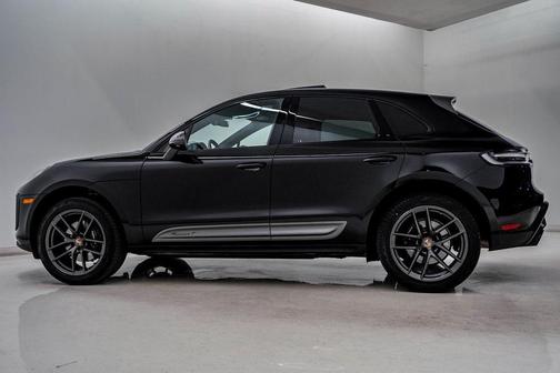 2023 Porsche Macan T