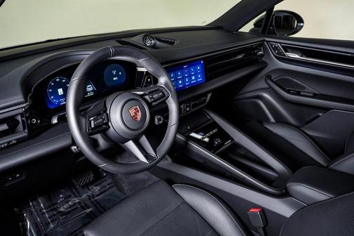 2025 Porsche Macan **PORSCHE CERTIFIED**