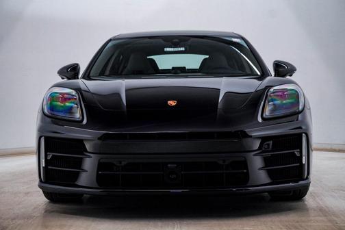 2026 Porsche Panamera 4