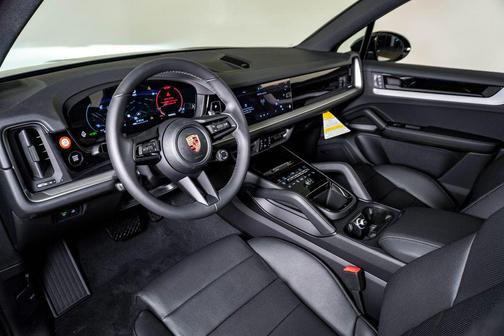 Chromite Black Metallic 2026 Porsche Cayenne Cayenne