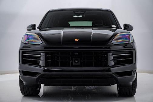 Chromite Black Metallic 2026 Porsche Cayenne Cayenne