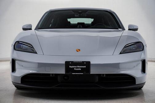 2025 Porsche Taycan 