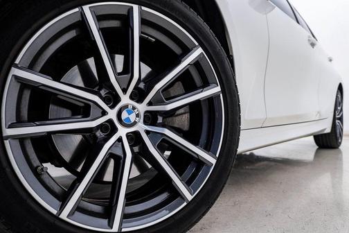 2020 BMW 330 i xDrive