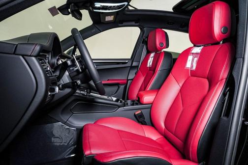 2026 Porsche Macan T