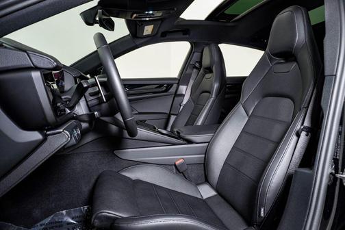 Black 2025 Porsche Panamera 4