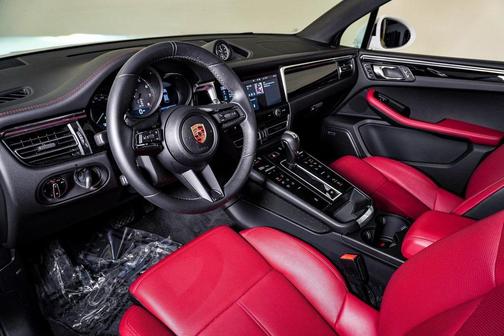 2025 Porsche Macan **PORSCHE CERTIFIED**