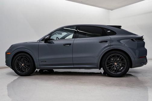 2026 Porsche Cayenne GTS