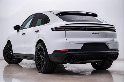 2024 Porsche Cayenne **PORSCHE CERTIFIED**