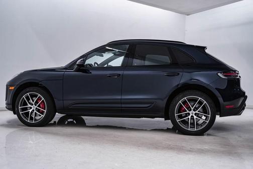 2022 Porsche Macan S
