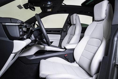 2025 Porsche Macan 4