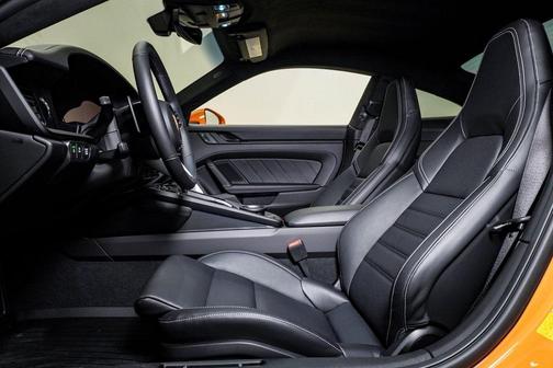 2025 Porsche 911 Carrera GTS