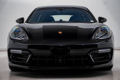 2022 Porsche Panamera Turbo S Executive