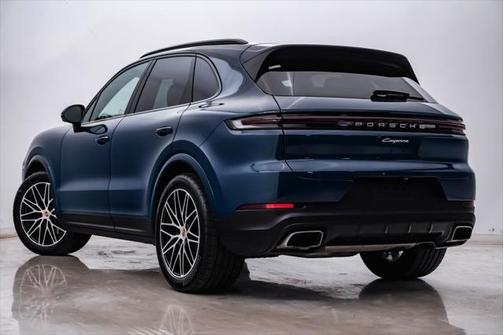 2024 Porsche Cayenne **PORSCHE CERTIFIED**