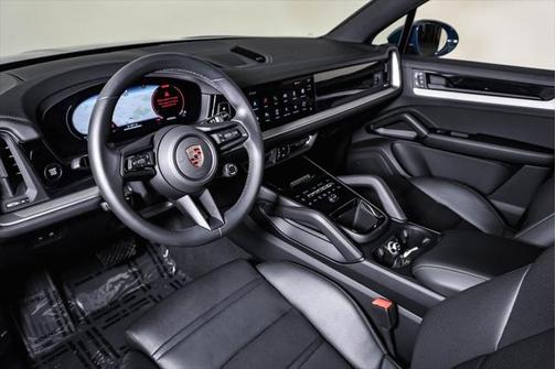 2024 Porsche Cayenne **PORSCHE CERTIFIED**