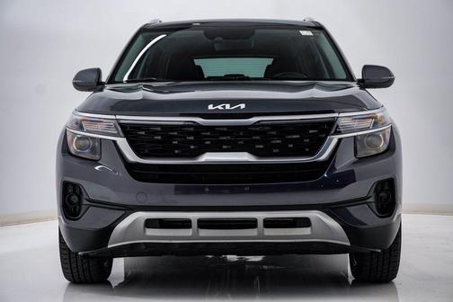 Gravity Gray 2023 Kia Seltos S
