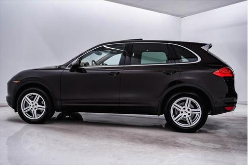 2014 Porsche Cayenne Platinum Edition