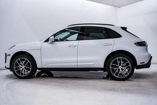 2025 Porsche Macan **PORSCHE CERTIFIED**